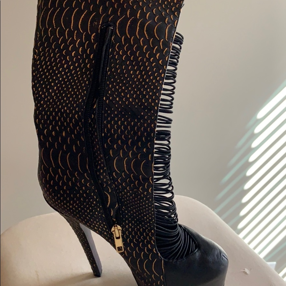 Platform boot